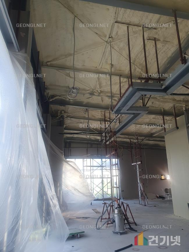 서울축사 우레탄폼 단열공사, 에너지 절약과 결로 방지의 해결책