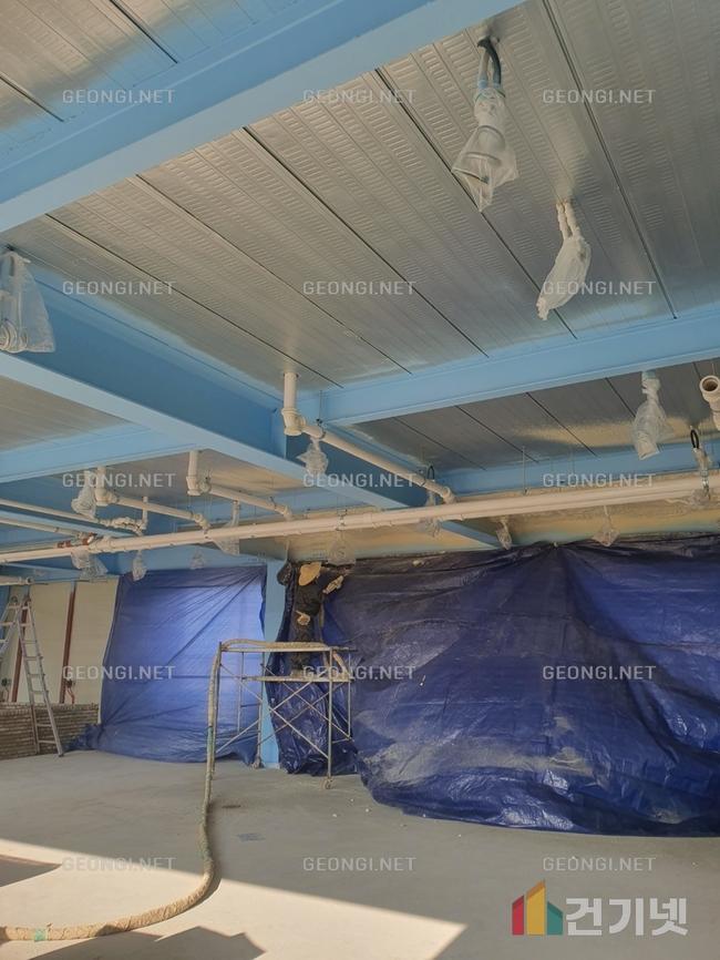 김제시 대형마트 수성연질폼 단열공사, 에너지 효율 극대화!