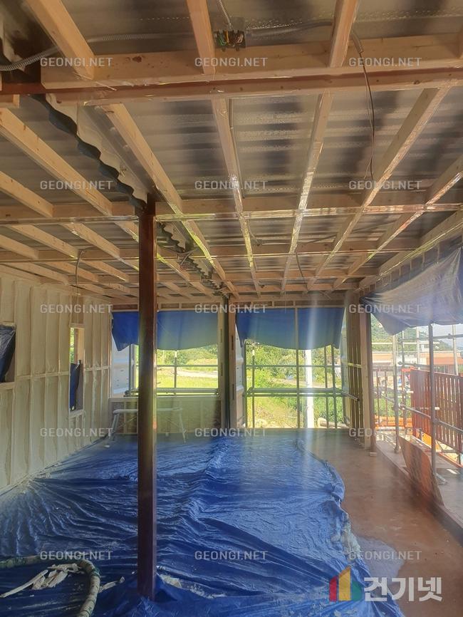 서초구 컨테이너 하우스 경질 우레탄폼 단열공사, 에너지 효율 극대화!