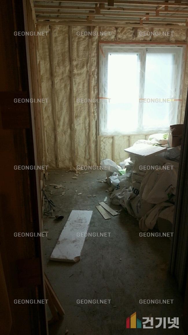 울릉군 학교 연질 우레탄폼 시공, 결로 문제 해결과 에너지 효율 극대화