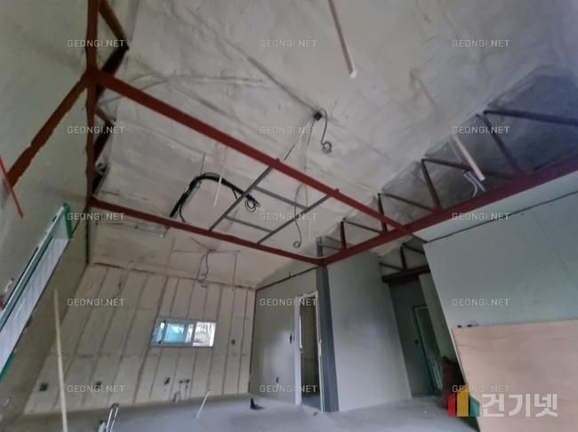 강진군 목조주택, 경질우레탄폼 단열공사로 에너지 효율 극대화