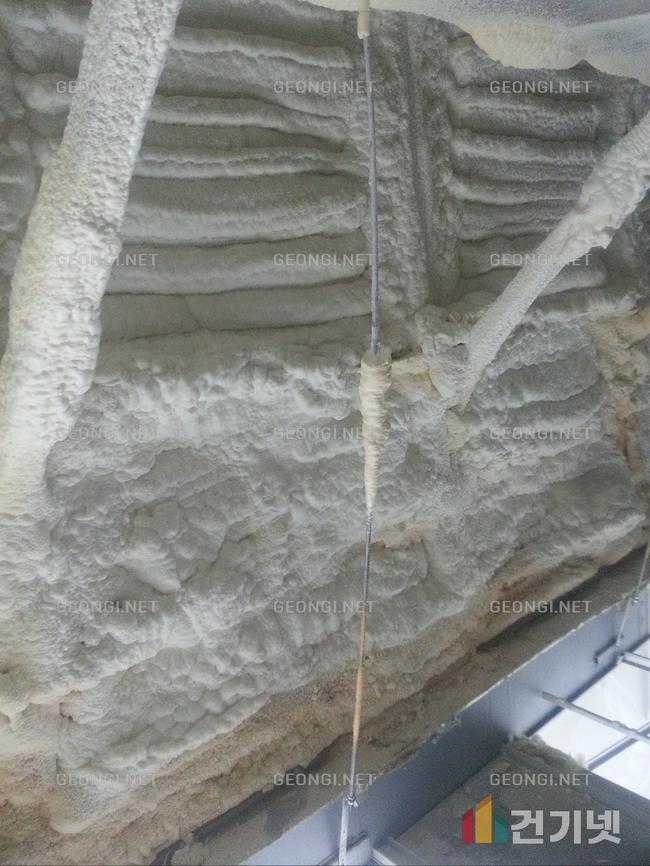 부안군 곡물창고의 에너지 효율을 극대화하는 경질우레탄폼 단열공사