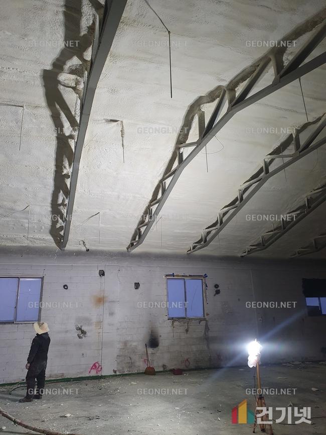 동래구 옥상 단열 공사, 우레탄폼으로 에너지 효율 극대화!