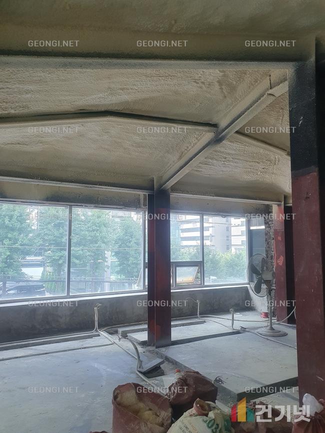 신안군 기숙사 우레탄폼 단열공사, 에너지 효율과 결로 문제 해결!