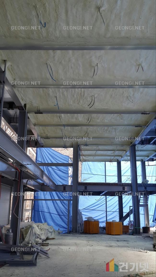 강진군 노후 주택의 결로 문제, 연질우레탄폼 단열로 해결하세요!