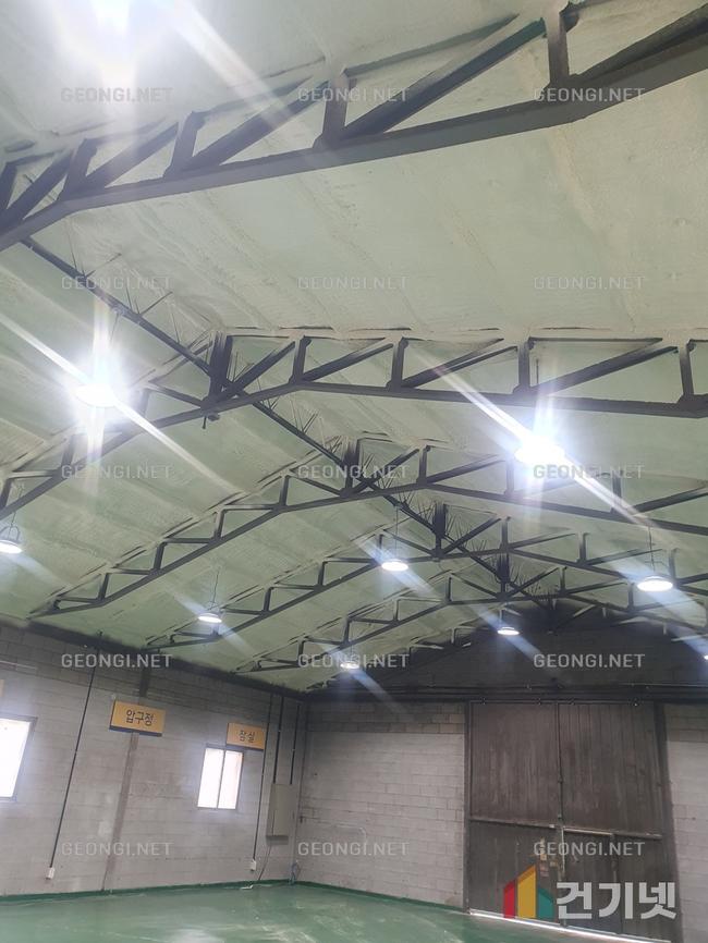 완주군 양계장 단열공사, 우레탄폼으로 결로 방지와 에너지 절약!