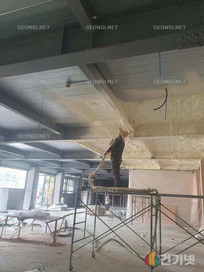 옥천군 축사 우레탄폼 단열, 에너지 효율을 극대화하는 방법