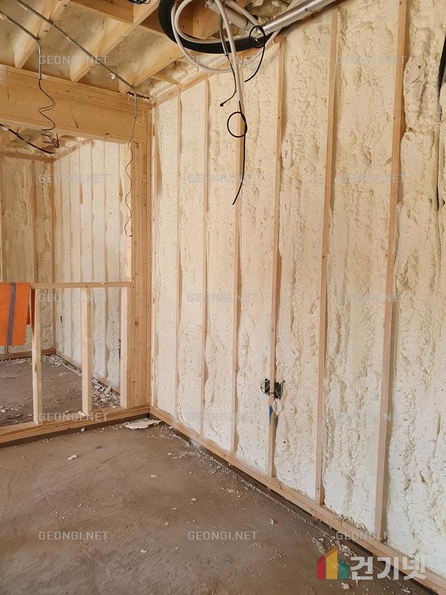 태백시 우레탄폼 단열공사, 결로 방지로 에너지 효율 높이기