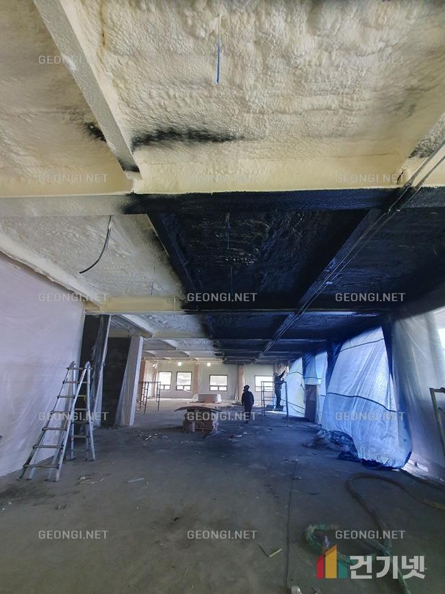 권선구 대형마트 난연 우레탄폼 단열공사로 에너지 절약하세요!